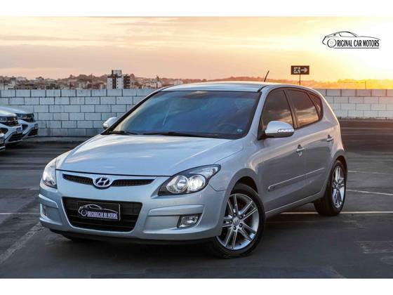 HYUNDAI I30 2.0 MPFI GLS 16V GASOLINA 4P MANUAL HYUNDAI I30 2.0 MPFI GLS 16V GASOLINA 4P MANUAL